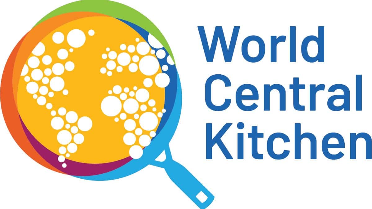 El Chef Jos Andr S Y World Central Kitchen Ya Est N En La Frontera De   World Central Kitchen 